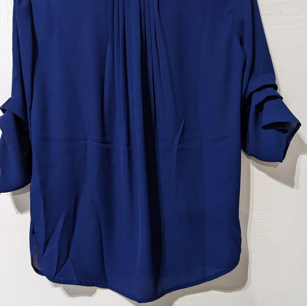 Top - Picture 2 of 3